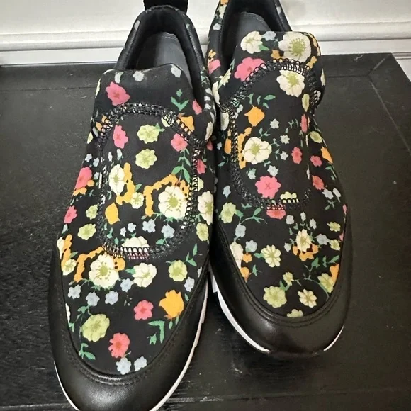 Authentic Tory Burch Black and Floral Women’s Sneakers Size 7 EUC - Picture 5 of 7